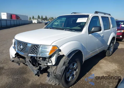 2005 Nissan Pathfinder Xe z USA, uszkodzony, nr VIN 5N1AR18W35C710309